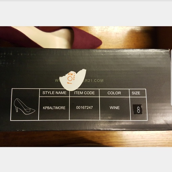 Pointy Heels - Picture 2 of 5